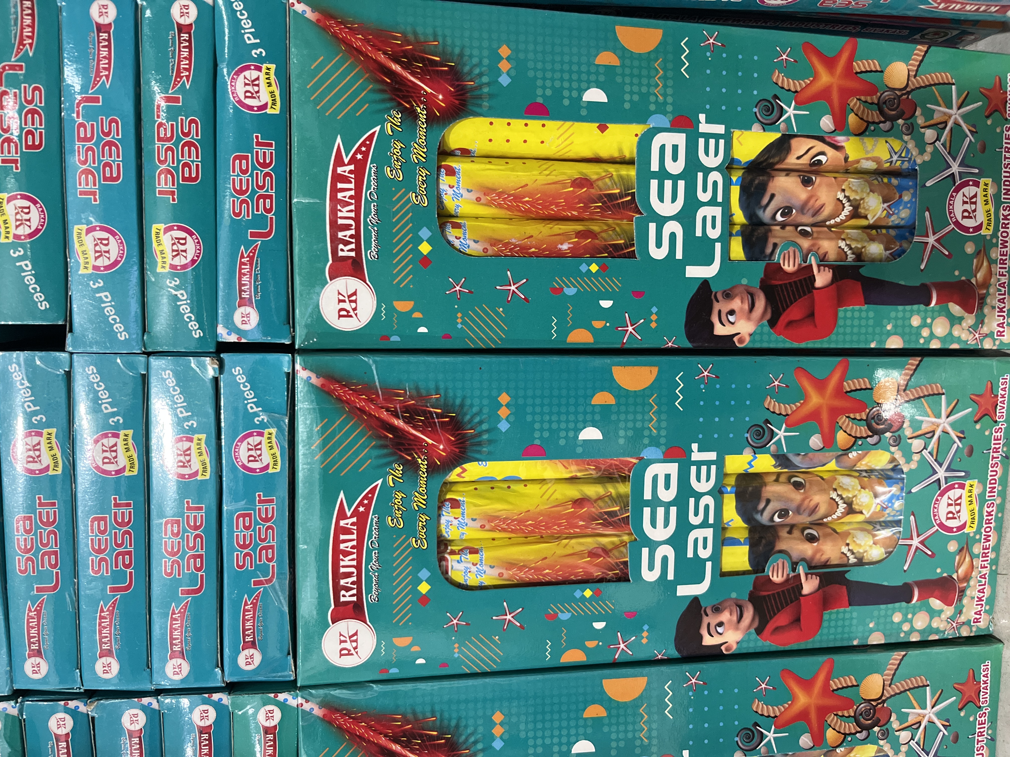 SEE LEASERE CANDLE
